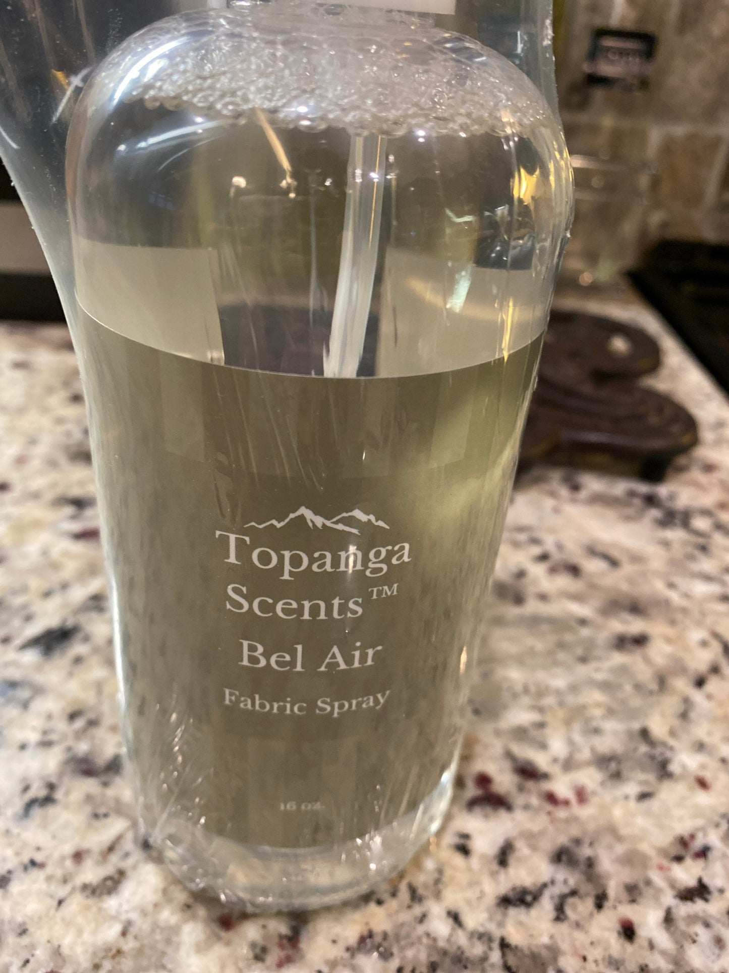 Topanga Scents Fabric Spray 16 oz.